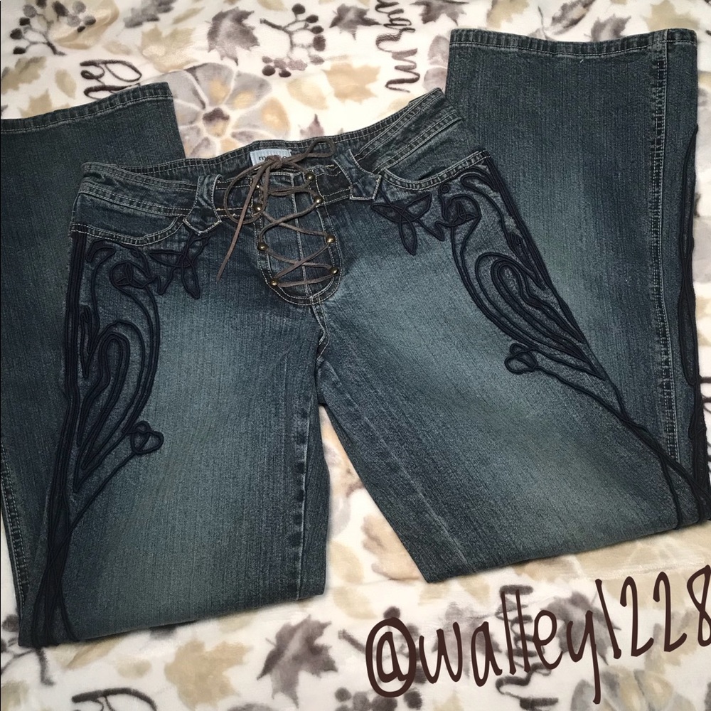 M.O.T.O Jeans Boho style w/ embroidery
